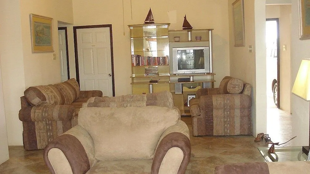 Sungold House Barbados Διαμέρισμα Douglas Μπαρμπάντος