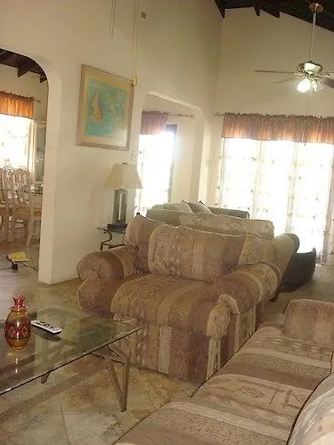 Sungold House Barbados Διαμέρισμα Douglas